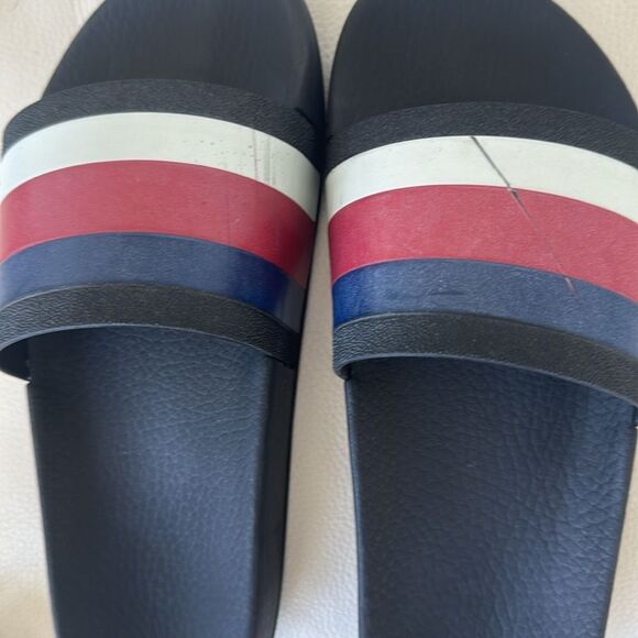 Men’s Gucci slides size 7 or fit women’s 9-10 - Picture 3 of 7